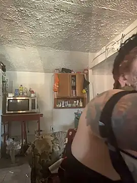 evacheers online show from 02/18/26, 02:35