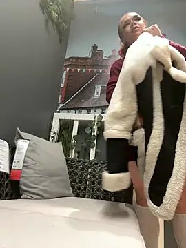 Snapshot of PennyPrincess chatting on 01/04/25, 12:05 PennyPrincess online show from 01/04/25, 12:05