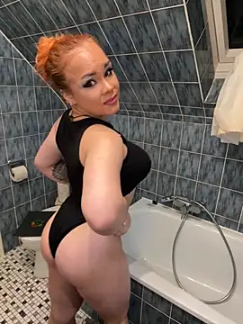 Snapshot of PennyPrincess chatting on 11/15/25, 06:15 PennyPrincess online show from 11/15/25, 06:15