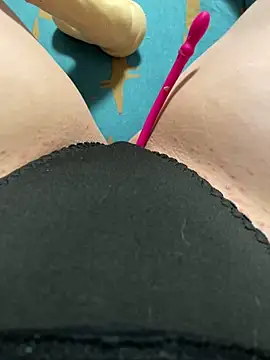 katcclovea online show from 03/21/25, 04:40