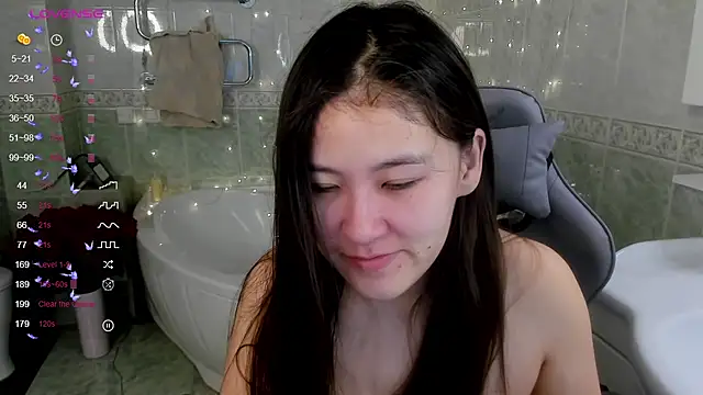 Snapshot of Riz_girl chatting on 02/27/25, 03:58 Riz girl online show from 02/27/25, 03:58