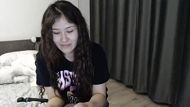 Snapshot of Riz_girl chatting on 09/14/25, 02:16 Riz girl online show from 09/14/25, 02:16