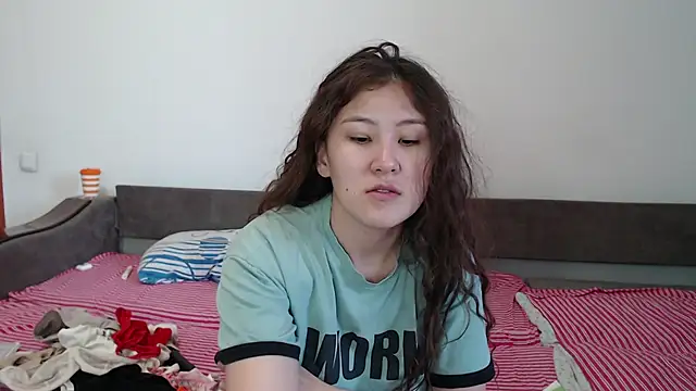 Snapshot of Riz_girl chatting on 09/19/25, 11:44 Riz girl online show from 09/19/25, 11:44