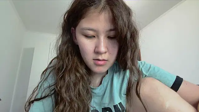 Snapshot of Riz_girl chatting on 11/02/25, 11:23 Riz girl online show from 11/02/25, 11:23