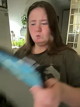 remirann  online show from 03/18/25, 03:53