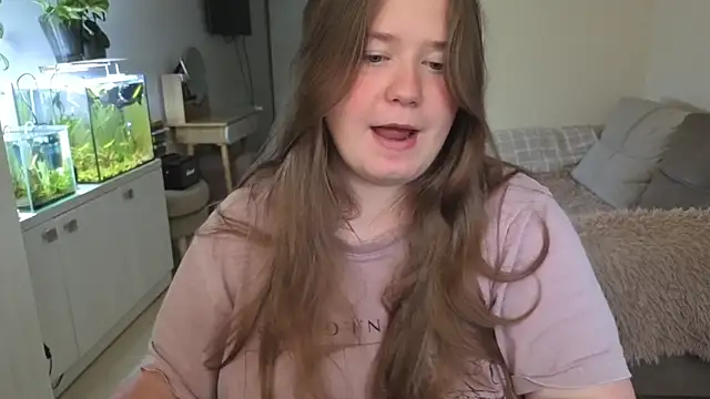 remirann  online show from 10/06/25, 11:29