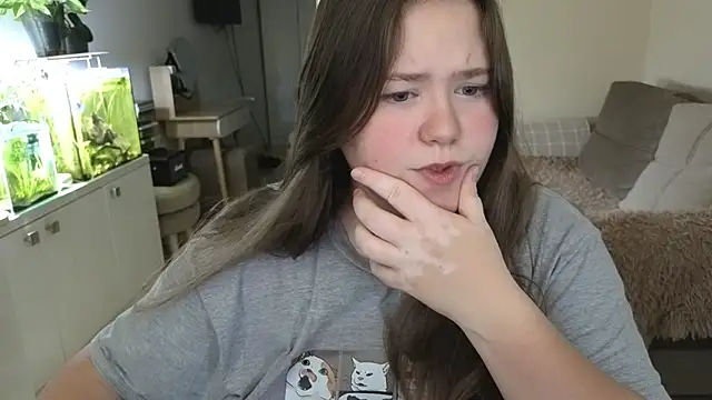 remirann  online show from 12/19/25, 12:45