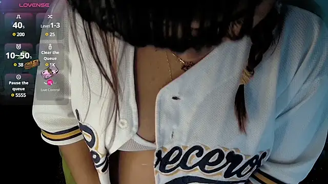 Snapshot of kiarybell__ chatting on 12/11/24, 09:09 kiarybell online show from 12/11/24, 09:09