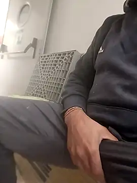 juandi21cm online show from 02/07/26, 06:06