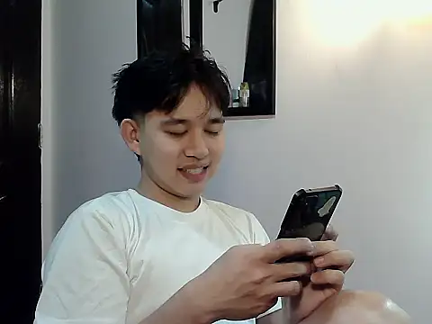 alfonsoasiancutie online show from 12/18/25, 12:11