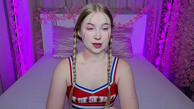 LilyStarlight online show from 07/16/26, 03:34