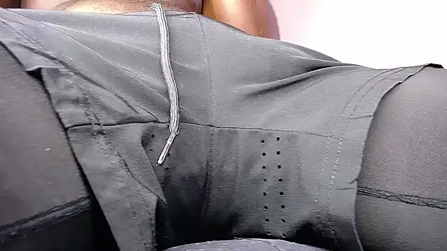 MAXJONES 2 online show from 04/09/26, 08:36