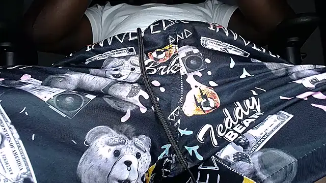 MAXJONES 2 online show from 07/15/26, 11:21