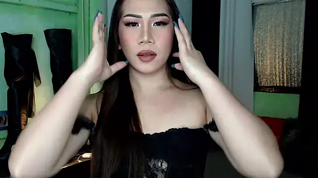 Snapshot of elise_bloom69 chatting on 09/11/25, 06:08 elise bloom69 online show from 09/11/25, 06:08