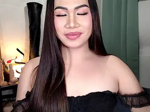 Snapshot of elise_bloom69 chatting on 05/24/26, 02:33 elise bloom69 online show from 05/24/26, 02:33