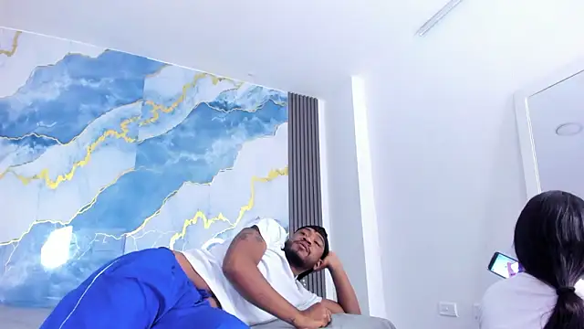 Kylieandjhonny online show from 02/20/26, 08:20