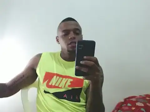 Snapshot of hot_and_naughty_latin chatting on 12/03/24, 11:57 hot and naughty latin online show from 12/03/24, 11:57