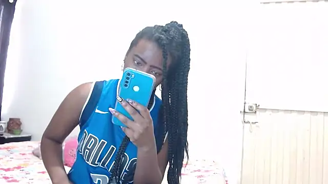 Snapshot of hot_and_naughty_latin chatting on 11/01/25, 03:03 hot and naughty latin online show from 11/01/25, 03:03