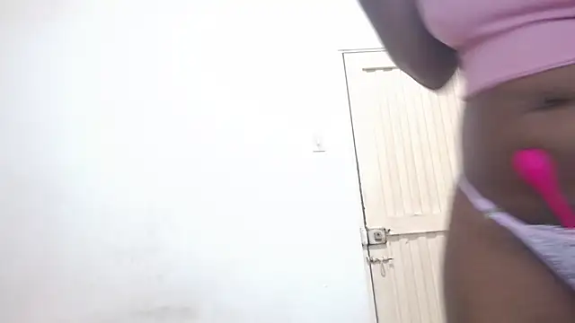 hot and naughty latin online show from 02/19/26, 12:12