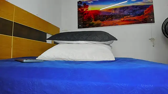  ebony-queen  online show from 02/14/25, 12:03