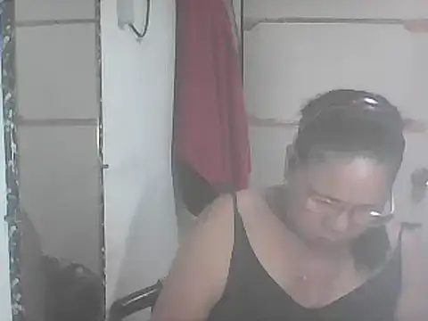 hotwet mama4uxx online show from 02/14/25, 12:41