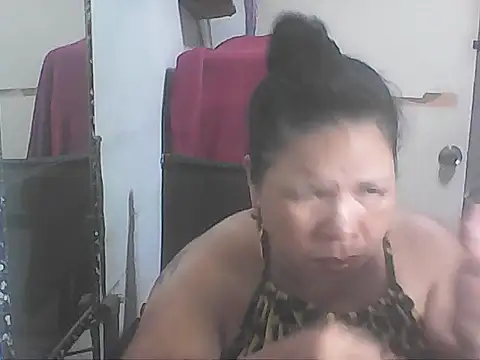 hotwet mama4uxx online show from 01/13/26, 05:46