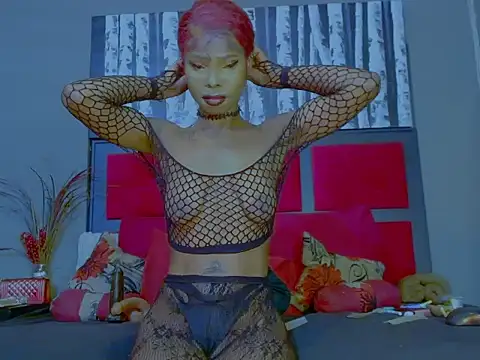 Snapshot of MissParis26 chatting on 10/22/25, 10:53 MissParis26 online show from 10/22/25, 10:53