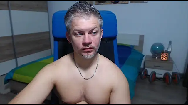 RobbyShawz online show from 10/17/25, 04:15