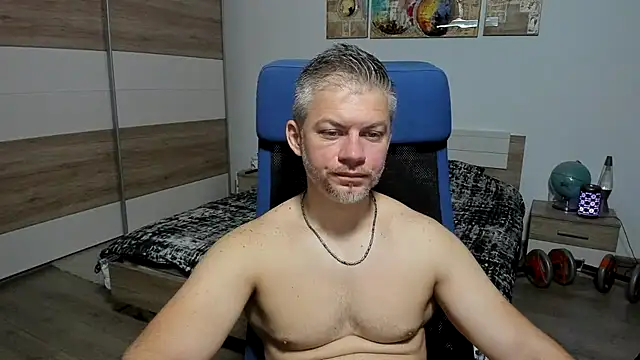 Snapshot of RobbyShawz chatting on 06/23/26, 04:10 RobbyShawz online show from 06/23/26, 04:10