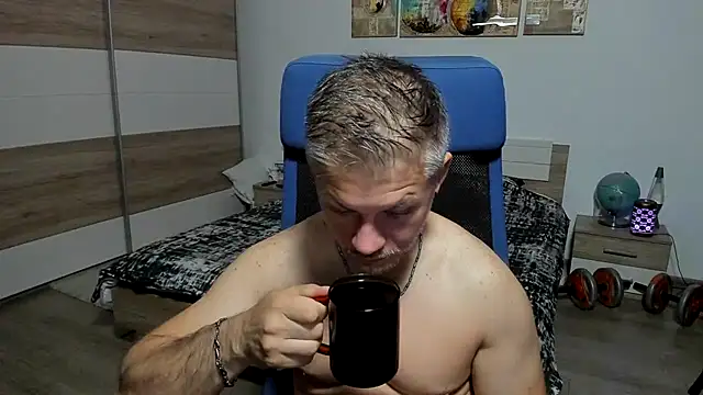 Snapshot of RobbyShawz chatting on 06/25/26, 04:45 RobbyShawz online show from 06/25/26, 04:45