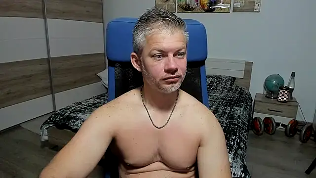 Snapshot of RobbyShawz chatting on 06/27/26, 04:28 RobbyShawz online show from 06/27/26, 04:28