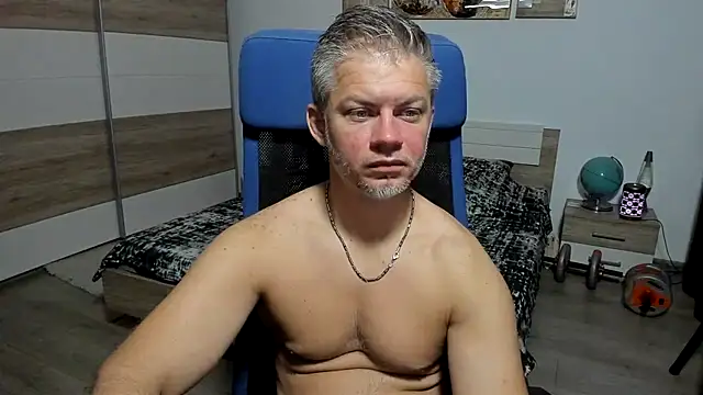 Snapshot of RobbyShawz chatting on 07/10/26, 04:17 RobbyShawz online show from 07/10/26, 04:17