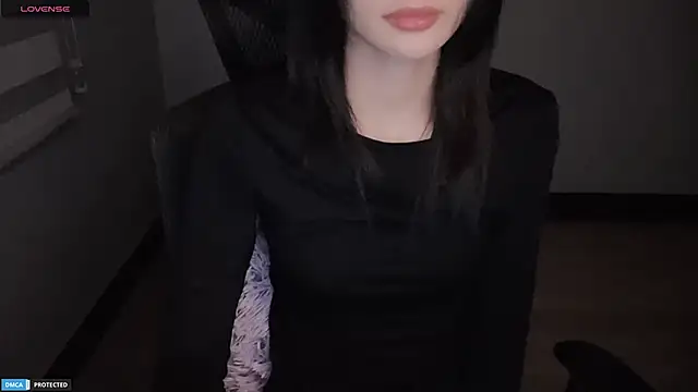 Ayase momo online show from 03/10/25, 08:34