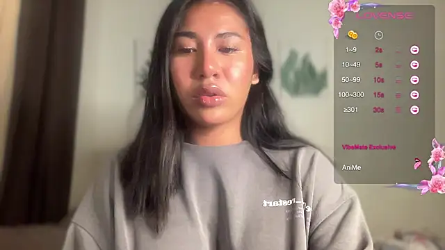 Snapshot of Alaia_Pope chatting on 07/14/26, 11:32 Alaia Pope online show from 07/14/26, 11:32