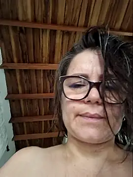 Snapshot of MariaPau_83 chatting on 06/17/26, 02:29 MariaPau 83 online show from 06/17/26, 02:29