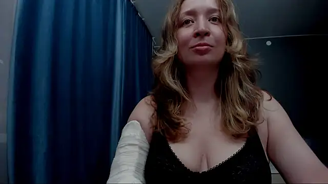 Eva Rikchter online show from 06/30/26, 08:54