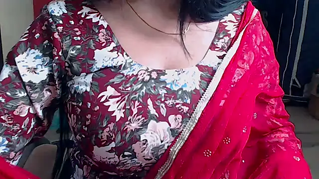 Naiaa-mylove online show from 12/05/25, 07:28