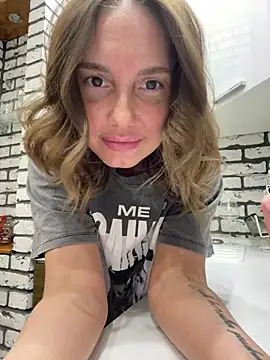 Snapshot of Chel_sea_ chatting on 02/01/25, 11:27 Chel sea online show from 02/01/25, 11:27