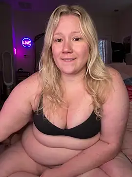 PiggyRose online show from 05/06/26, 11:54