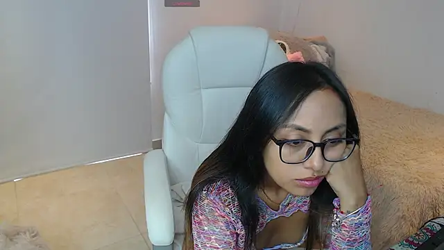 Gabi morales online show from 12/12/24, 08:53