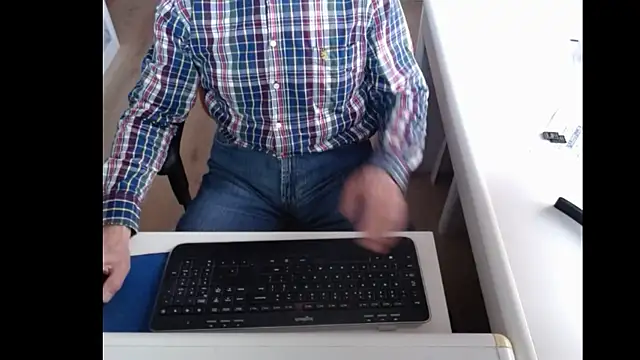 Snapshot of dutchpornking chatting on 02/27/25, 07:44 dutchpornking online show from 02/27/25, 07:44