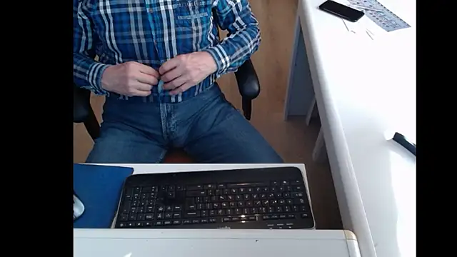 Snapshot of dutchpornking chatting on 03/07/25, 11:29 dutchpornking online show from 03/07/25, 11:29