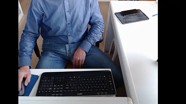 Snapshot of dutchpornking chatting on 10/05/25, 07:07 dutchpornking online show from 10/05/25, 07:07