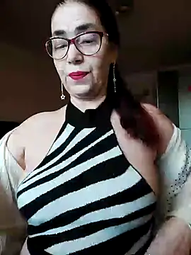 Chriss Tinaa online show from 12/19/24, 06:12