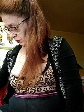 Chriss Tinaa online show from 04/11/26, 03:22