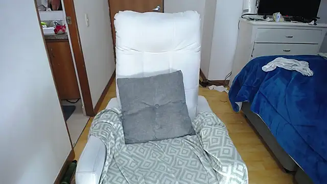 mondirty70 online show from 12/15/24, 06:51