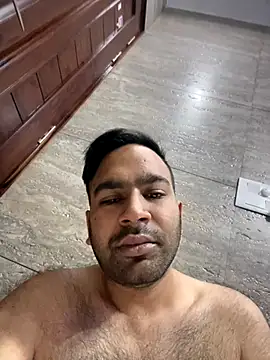 Snapshot of luciferdxm5 chatting on 10/28/25, 03:43 luciferdxm5 online show from 10/28/25, 03:43