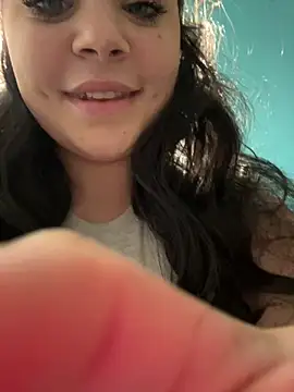 Snapshot of BustyMadison chatting on 01/11/25, 08:43 BustyMadison online show from 01/11/25, 08:43