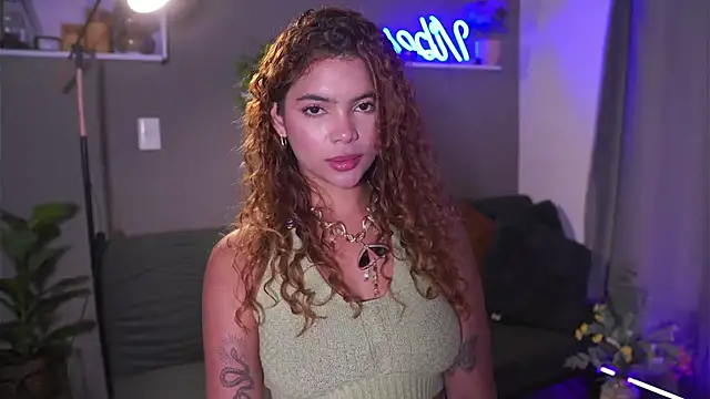 Snapshot of HannahEvanss chatting on 10/29/25, 06:20 HannahEvanss online show from 10/29/25, 06:20