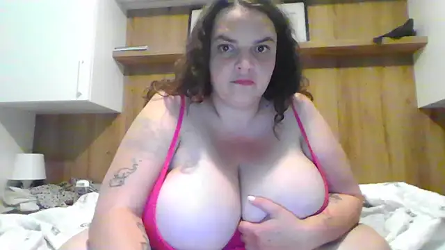 Snapshot of Lantti_Irres chatting on 07/12/26, 09:39 Lantti Irres online show from 07/12/26, 09:39